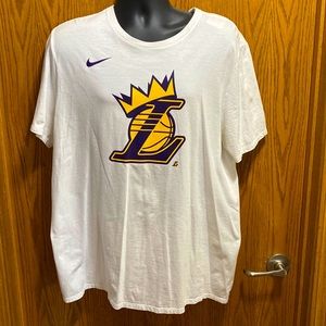 Mens Nike Dri fit Lakers Tee XL